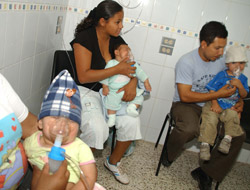 vulnerables Las emergencias de los hospitales públicos están abarrotadas en un 60 o 70 por ciento de pacientes menores con enfermedades respiratorias.