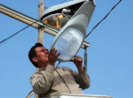Las reparaciones en el alumbrado público continuarán.