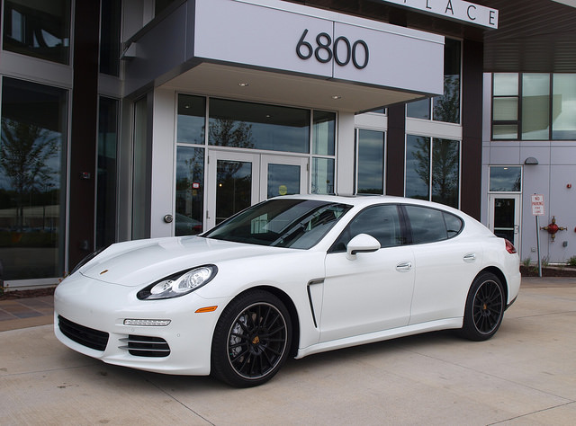 Porsche panamera 2015 white Porsche panamera 2015 white