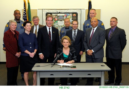 Patty_with_governor_2010
