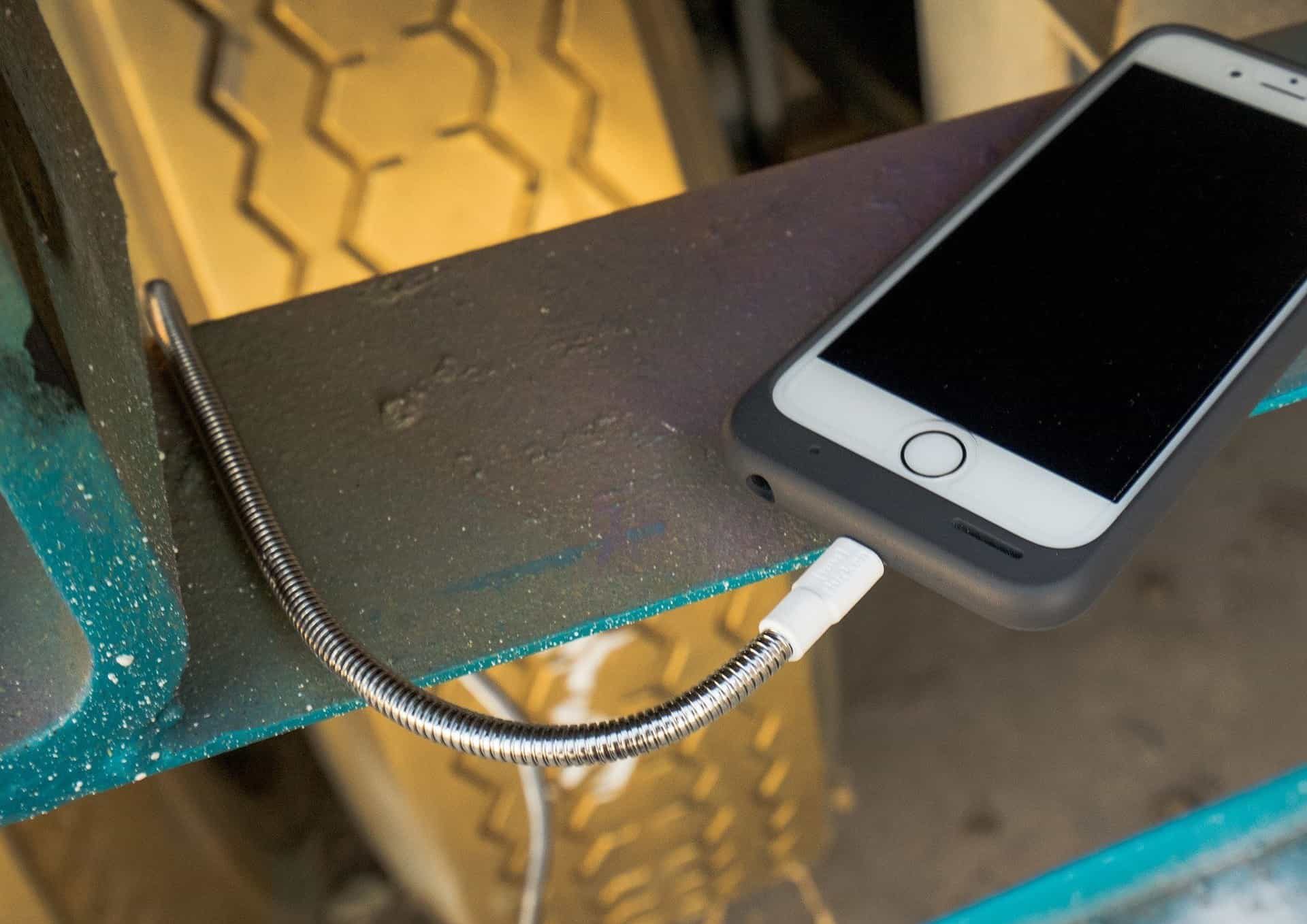 Unboxing the "toughest cable on earth" Fuse Chicken Titan Lightning