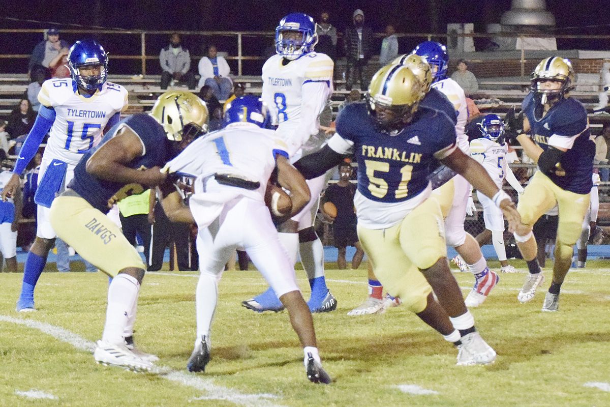 Tylertown downs Bulldogs in 73A district opener, 3614