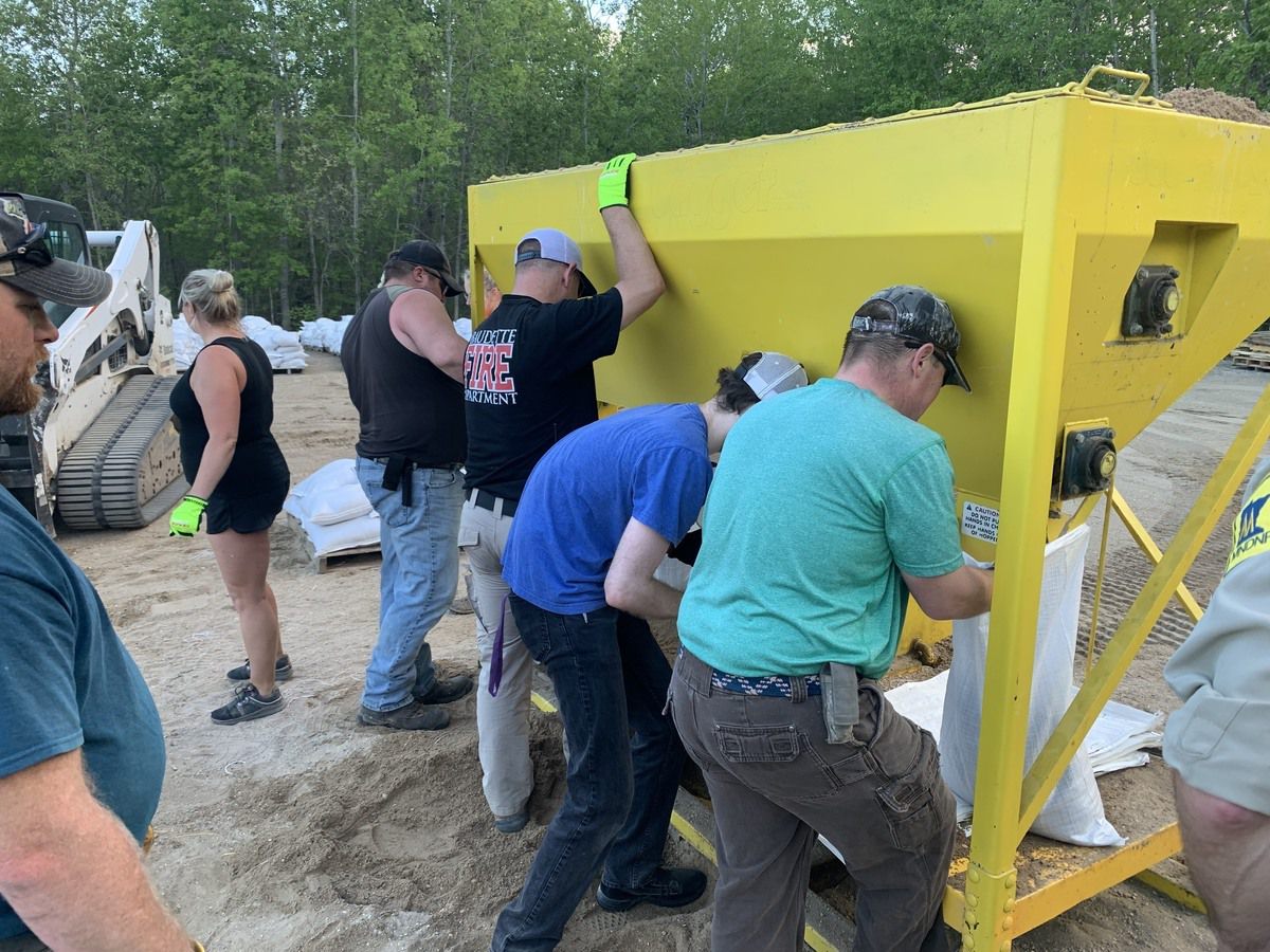 Sand bagging machines to be moved to Baudette Location, public may use them