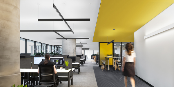 onwall_app_corridor_transition_4.jpg