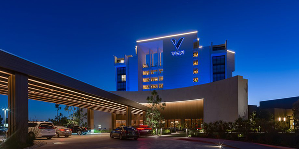 TUSA_Lighting_Exchange_Ad_Banner-Exterior_Linear.jpg
