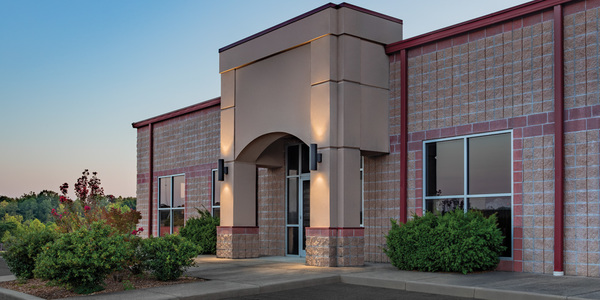 w6crdi_loyds-branson_exterior-34_night.jpg