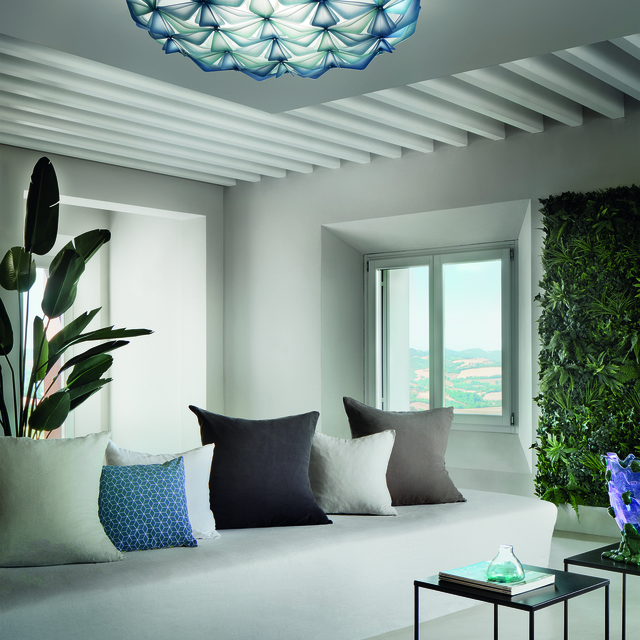 La Vie C/W product page