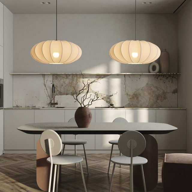 LUMI PETAL PENDANT product page