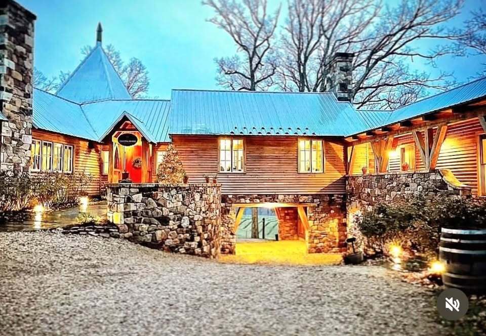 Thanksgiving Eve at Ecco Adesso Vineyards