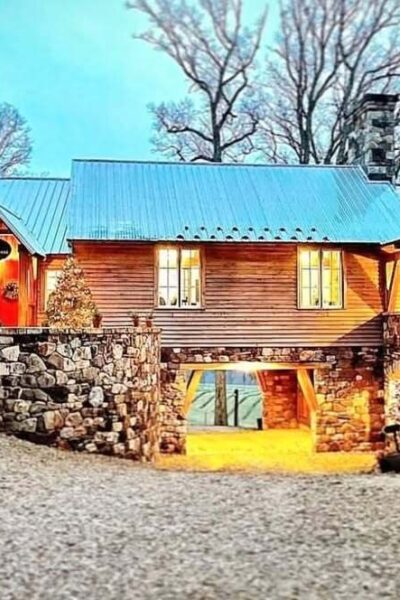 Live Music at the Vineyard: Betsy Ferris