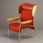 Architecture, Food and One Little Beautiful Girl, Chair, CC BY-SA 2.0 (https://creativecommons.org/licenses/by-sa/2.0/), Image source: Flickr (https://www.flickr.com/photos/7542656@N02/523800954/)