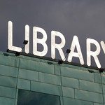 Ellen Forsyth, Library, CC BY-SA 2.0 (https://creativecommons.org/licenses/by-sa/2.0/)  Image Source: Flickr (https://www.flickr.com/photos/ellf/3910635234/)