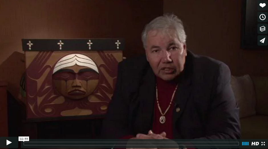 Screenshot of beginning of video, Murray Sinclair sitting down.