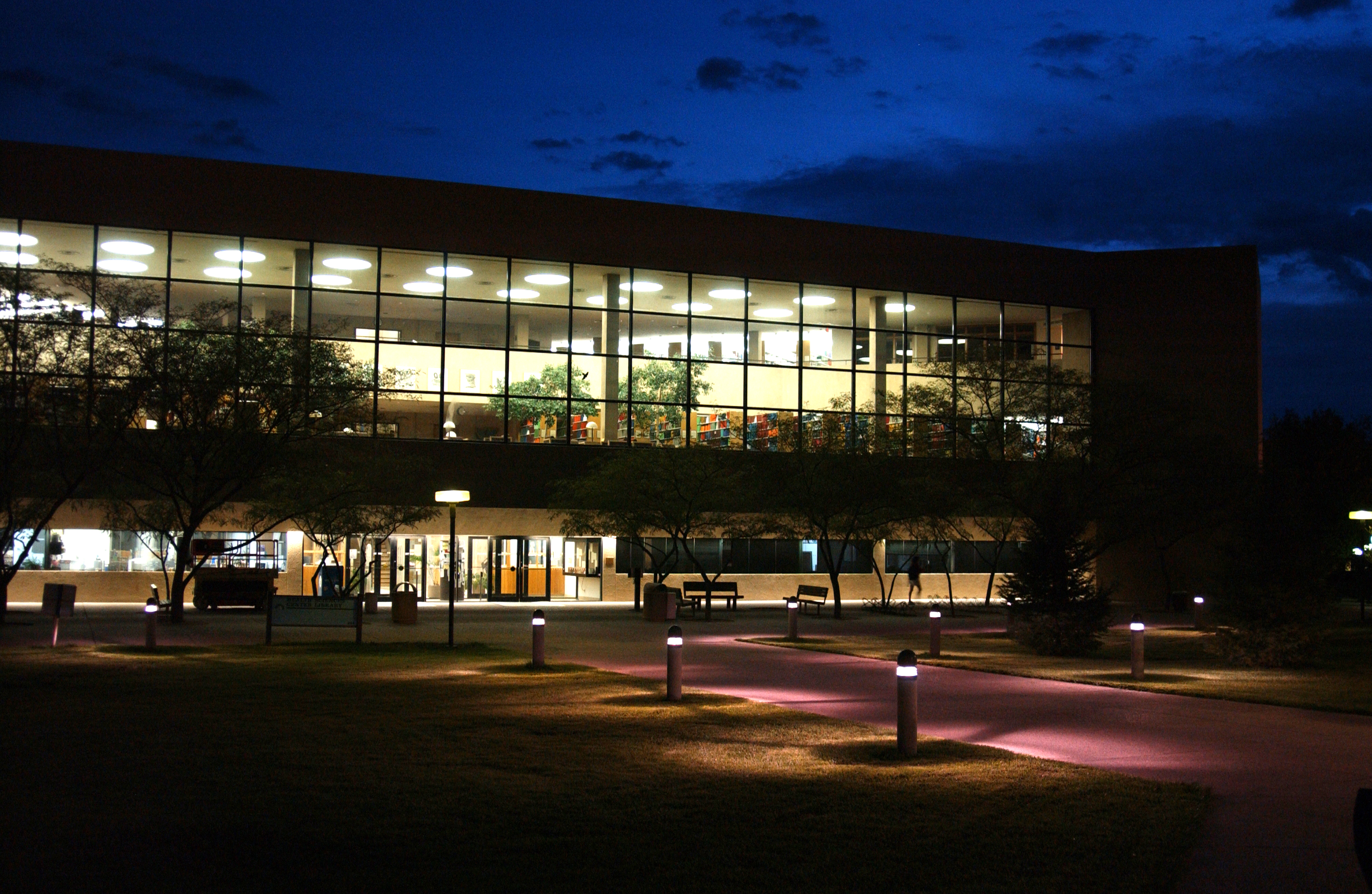 Unm Hsc Library - 86hpk7v