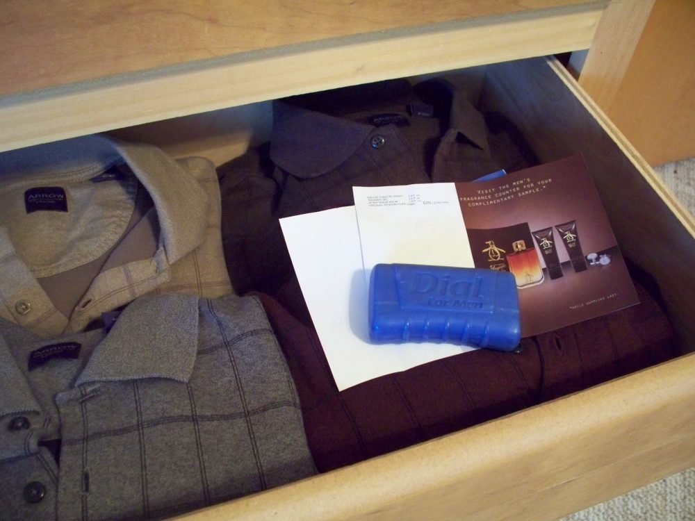 Use a bar of soap as a drawer deodorizer | Life 360 Tips