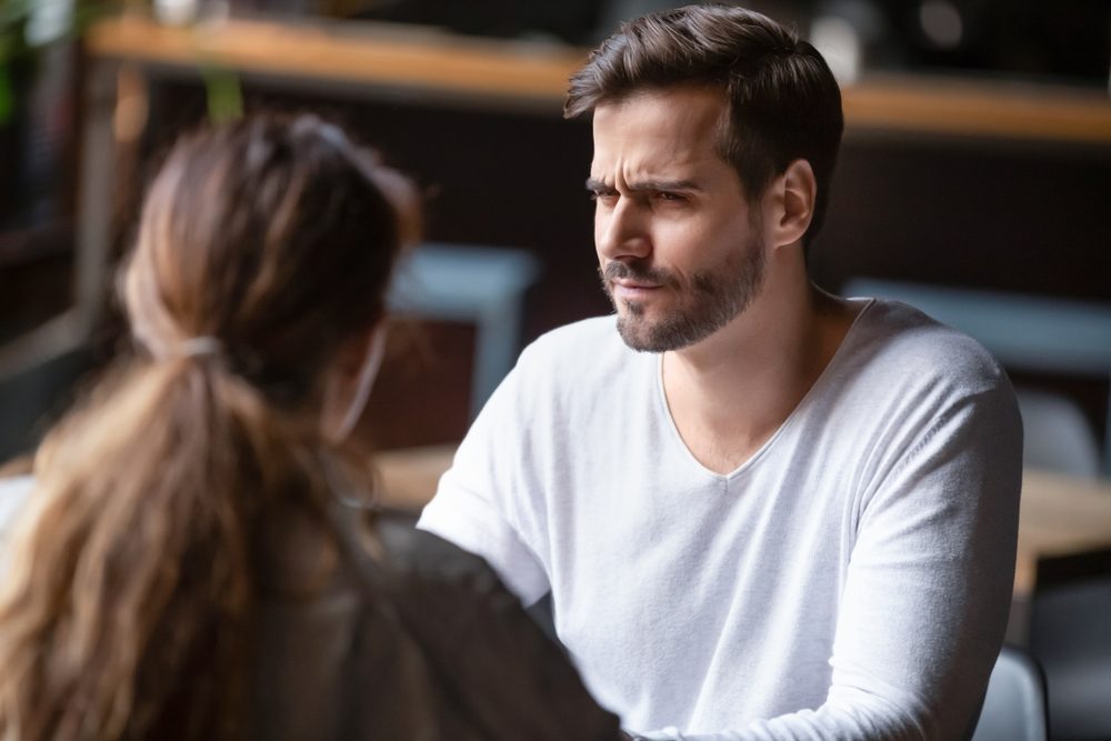 9. He doesn’t laugh at your jokes | Life 360 Tips