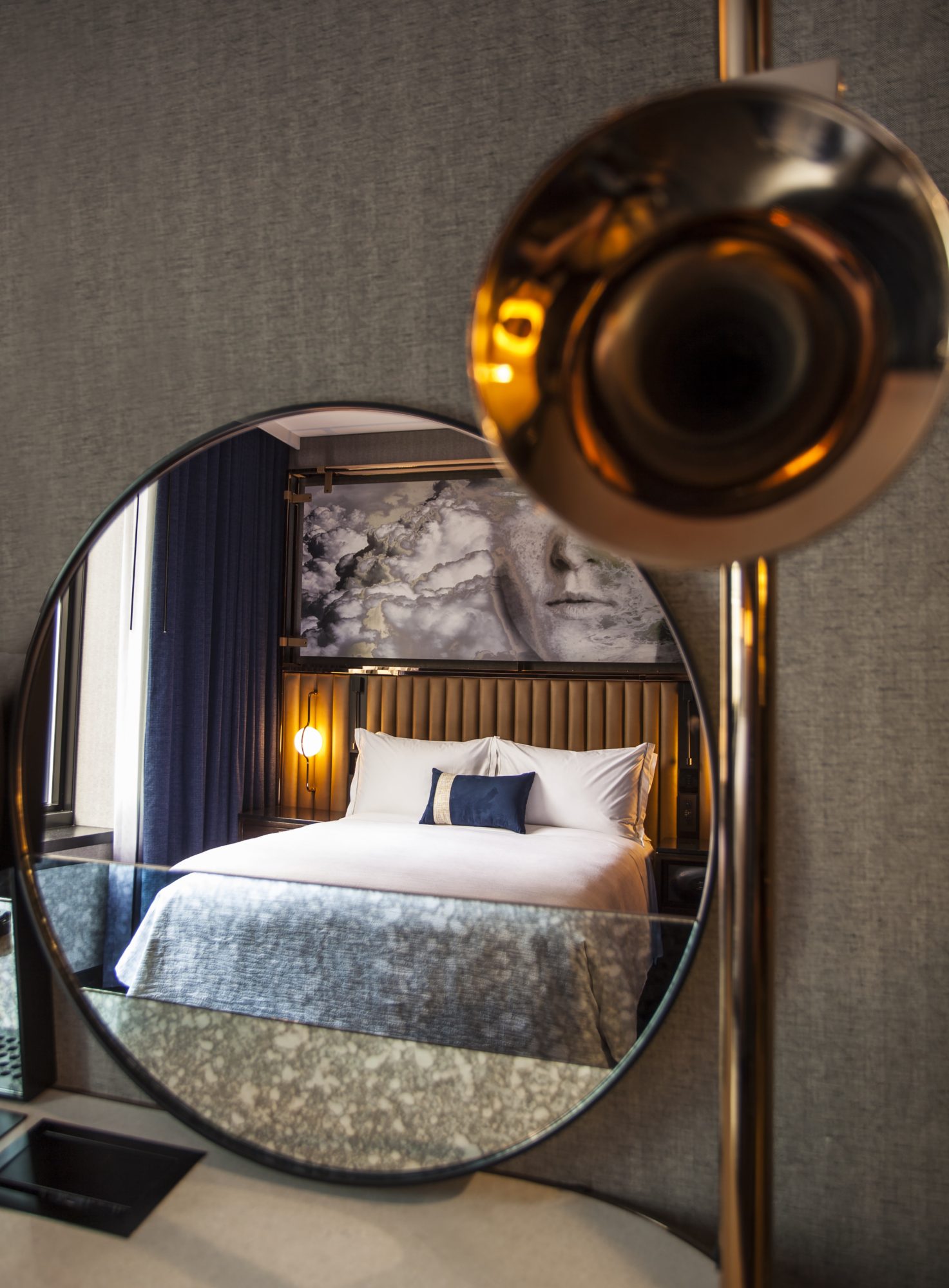 EMC2 Guest Room - Michael Kleinberg Photography 