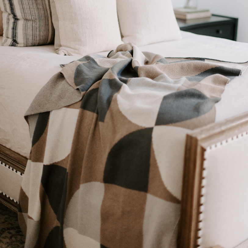 Life-Styled by Stacy Garcia_BDNY 2019_Stacy Garcia Commercial for In2Green_Semi-Circles