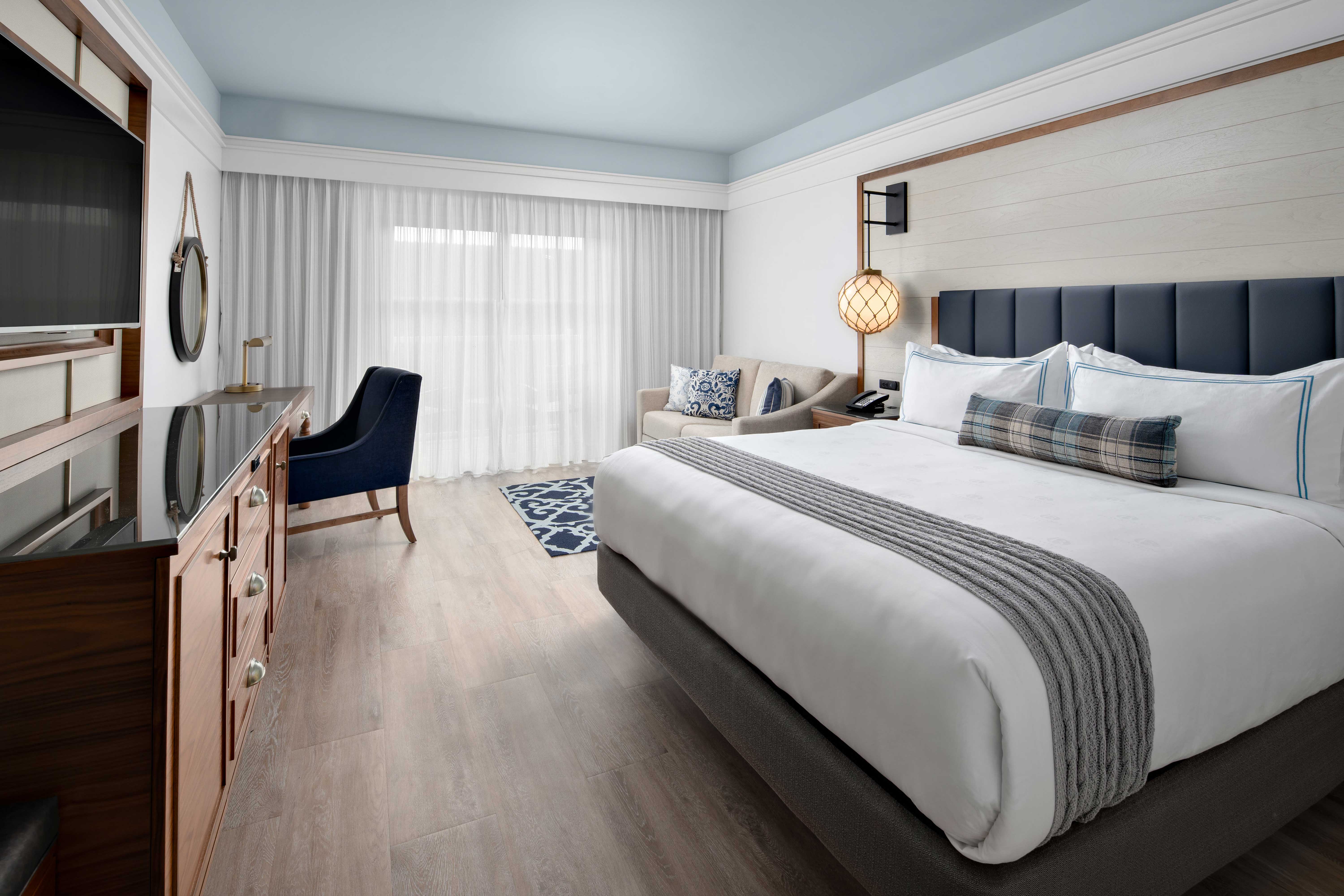 LifeStyled by Stacy Garcia_Q&A with Jacki Arena_Ascend Beaufort Hospitality King Standard Sweep