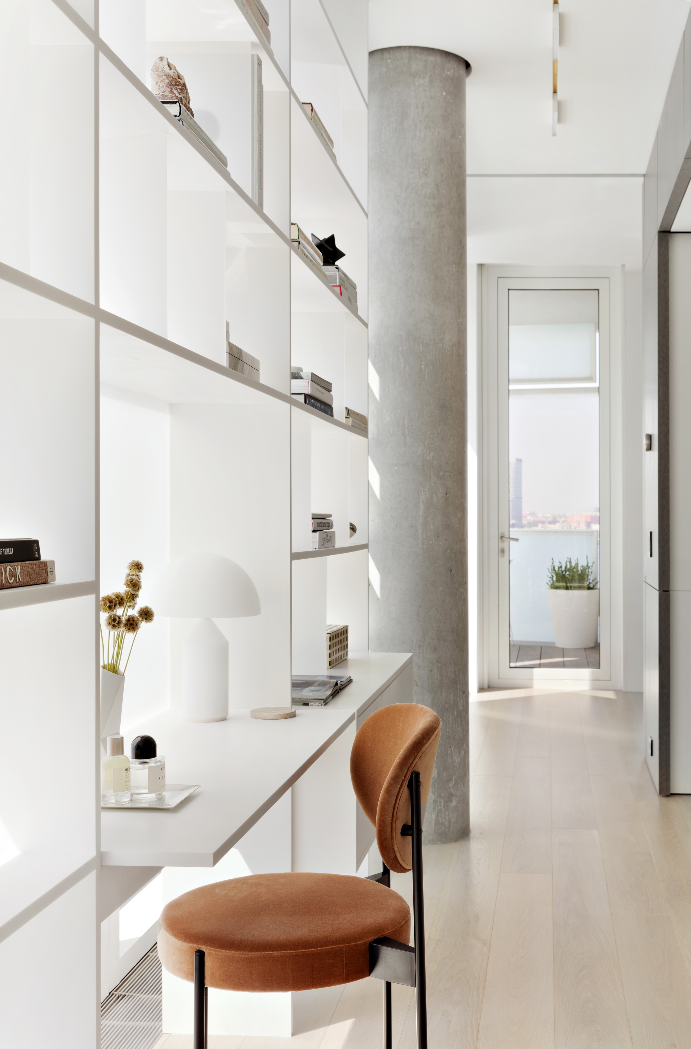 Life-Styled by Stacy Garcia_Design Uncensored with Matthew Berman_Perry Street Pied-a-Terre by Workshop/APD
