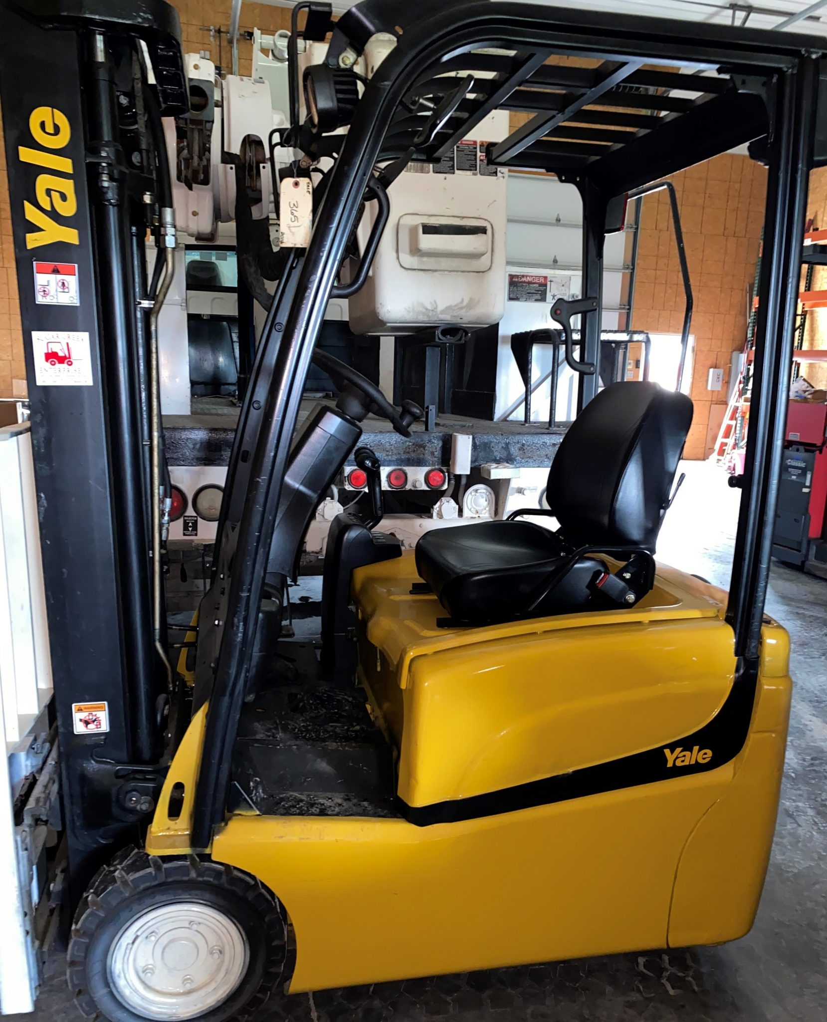 45+ Yale Forklift Yellow Paint Pics Forklift Reviews