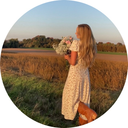 gwen_the_milkmaid on LTK