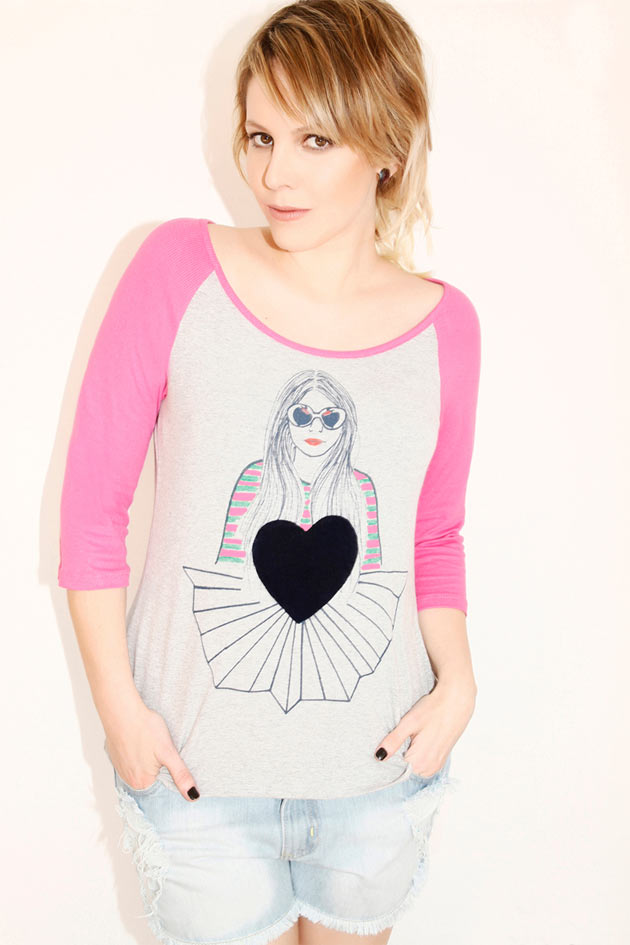 Linha de camisetas com ilustrações by Jana Rosa - Lilian Pacce