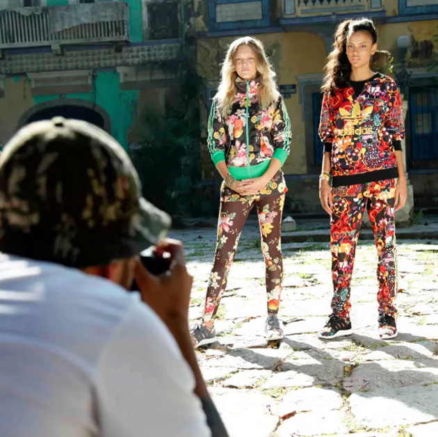 conjunto adidas feminino florido