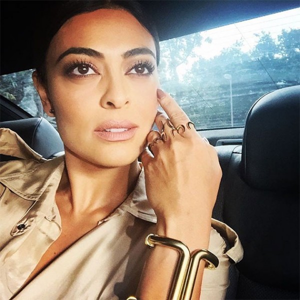 Ela não tá a cara da Kim Kardashian? 051111jupaes-total7