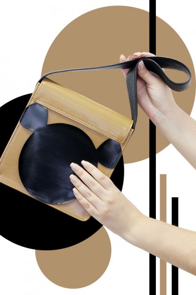 Tipo Mickey, da Gloria Coelho (R$ 370) 181215-editorialbolsa11