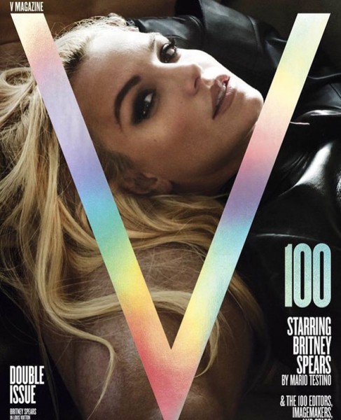 Essa capa muda bem pouco em relação à anterior - só o ângulo do rosto da Brit mesmo 010316-britney-capa-v-02