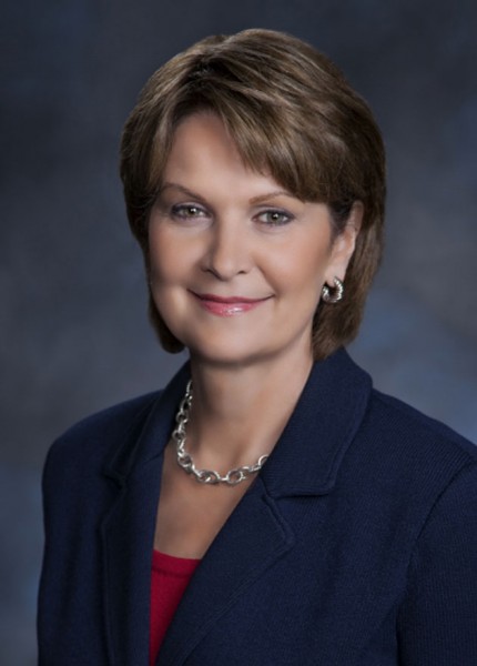 Marillyn Hewson, CEO da Lockheed Martin, fabricante de produtos aeroespaciais 080616-mulheres-poderosas-forbes-26