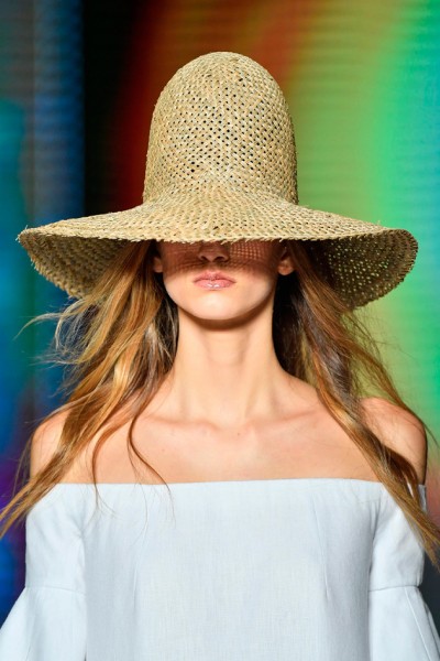 E aqui a da Osklen, assinada por Silvio Giorgio 251016-make-osklen-spfw-trans-1