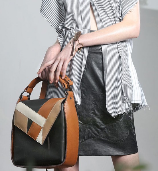 As bolsas criadas em parceria com Lucas Barros pro Veste Rio (a partir de R$ 1.889) 201216-rivetto-bolsas-10