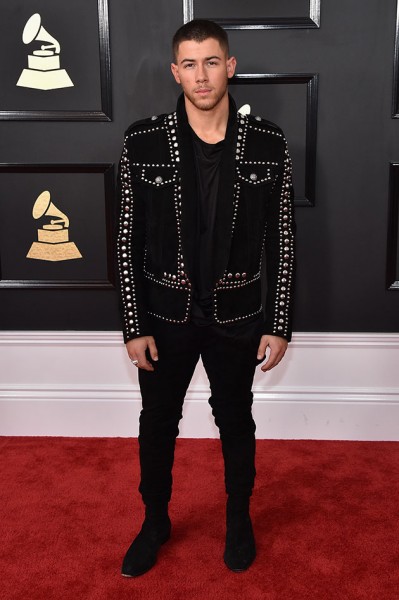 Nick Jonas de Balmain 120217-grammy-nick-jonas