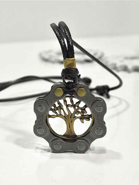 Colar em ouro velho da árvore da vida (R$ 96) 130417-rust-miner-acessorios-2