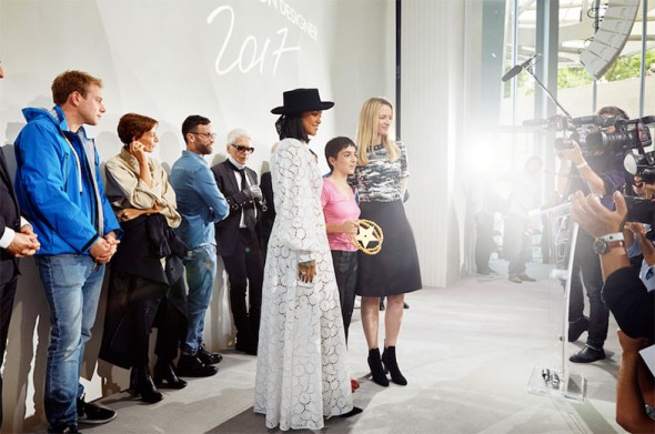 Marine Serre é a vencedora deste ano! E Rihanna também marcou presença na premiação. Vem conferir mais 160617-lvmh-05