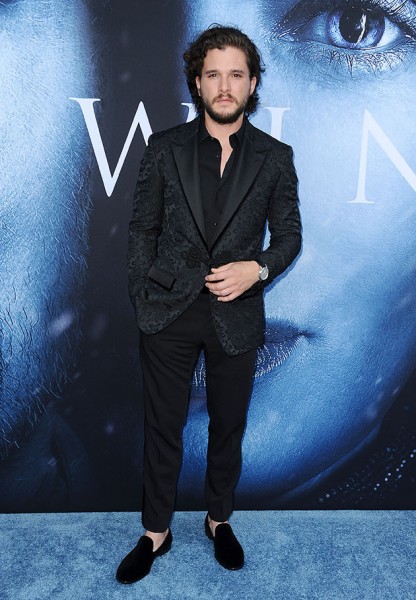 Confira os presentes na pré-estreia da 7ª temporada de 140717-premiere-game-of-thrones-1