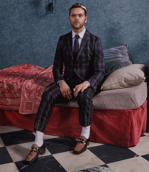 Alessandro Borghi é ator e acabou de presidir o júri do Festival de Cinema de Veneza - vem ver mais da turma da Gucci, recheada de italianos! 150917-gucci-alessandro-borghi