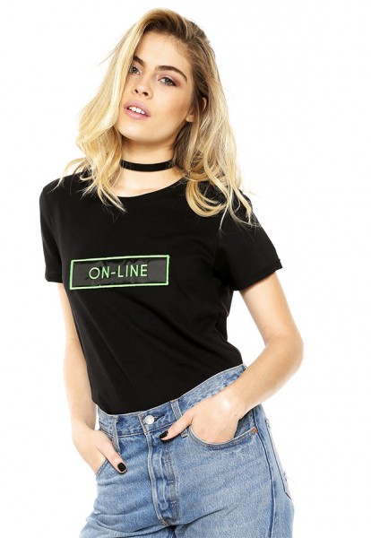 Camiseta da Carmim pra aquela amiga que responde rápido no Whats! (R$ 89,99 na Dafiti) 11217-camiseta-carmin