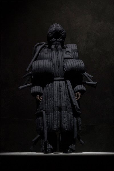 Com muito volume! 040117moncler-craig2