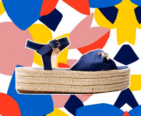 Azul com pingente da Jorge Alex (R$ 109,95) 070217-flatform-rafia-jorgealex