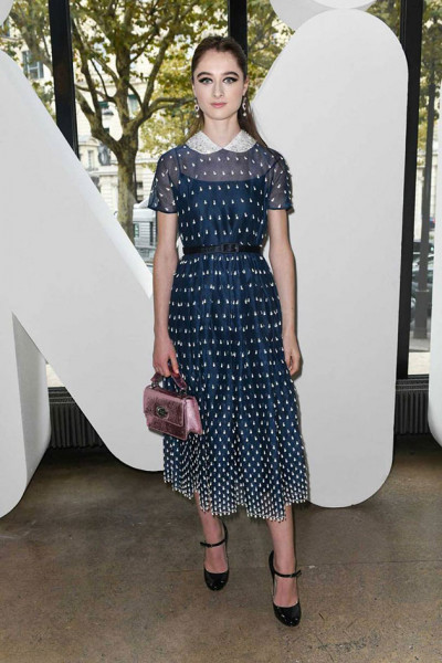 ... e Raffey Cassidy - todos no desfile da Miu Miu 041018-fila-a-raffey-cassidy-miumiu01