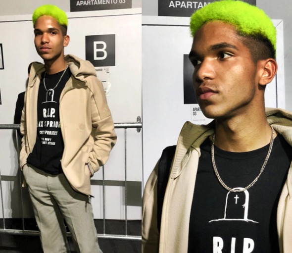 Olha só o neon no cabelo do Thales Góes! Ele se identifica mais com a cor de cabelo verde e gosta do minimalismo 301018-neon-10