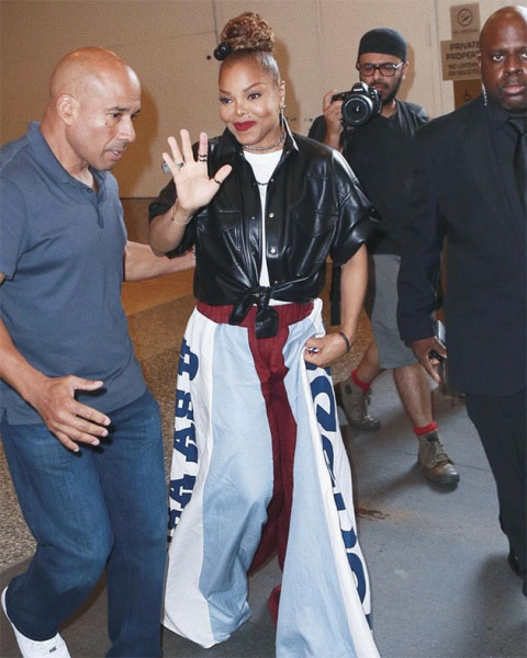 Janet Jackson, por exemplo, curtiu! 61118-pyer-moss-08