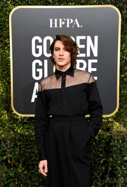 Que tal o look do anticristo de American Horror Story, o Cody Fern? 060119-globodeouro-13
