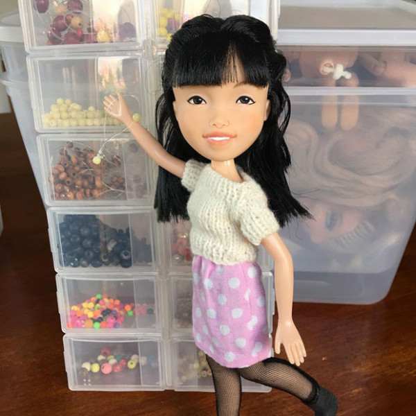 Essa foi inspirada na Marie Kondo! Fofa! 210319-boneca-tree-change-dolls06