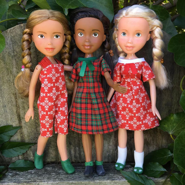 A quantidade de bonecas é limitada por ser um trabalho manual, mas a próxima leva entra na página dela do Etsy no dia 3/04! Se quiser garantir a sua é bom ficar de olho! 210319-boneca-tree-change-dolls10