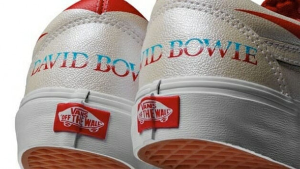 Agora você vai poder usar tênis inspirados em David Bowie e seus discos clássicos - vem saber mais! 270319-colab-vans-david-bowie5
