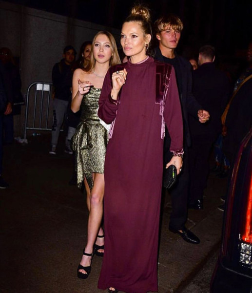 Kate Moss foi acompanhada da filha Lila Grace 070419-marc-jacobs2